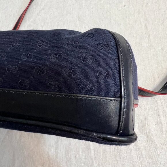 Vintage Gucci GG Monogram Navy Canvas Leather Crossbody Bag Red Trim Logo Italy - Picture 9 of 12